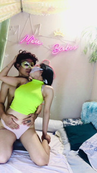 Singaporean Girl Seduces Her Lover