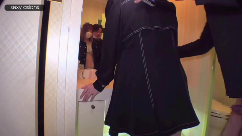 Heat STORAGE: Shocking Footage! Married Woman, Openly Allowed, Dives Into a Wild...