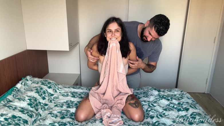 Shamelesscouple: คลิปแรกของจูเลียที่ถูกจั๊กจี้และท้าทาย