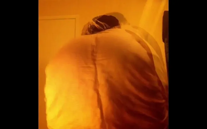 Setsuna_Iris: Reistarflare- Oouuu Twerk