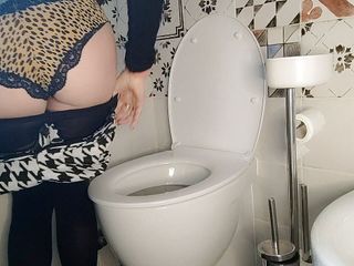 Savannah fetish dream: Numai pe toaletă mă simt foarte liberă
