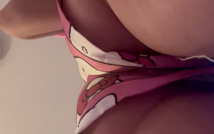 NipsAndStrips: Scheten laten op je gezicht in mijn nieuwe pijama's