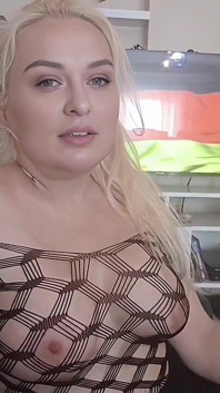 I'm Fucking My Blonde Stepsister