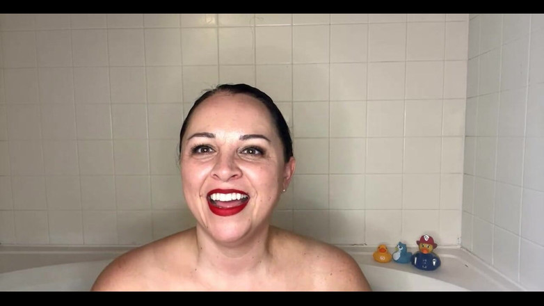 Amanda Thickk: Ванна