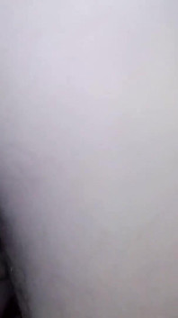 Leila la chatte reçoit un creampie torride
