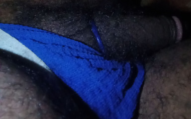 liTsabTTm: 饥渴的猪无法保持手不放