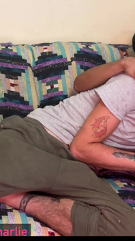 Straight Guy Swaps Head with Gay Friend on Webcam