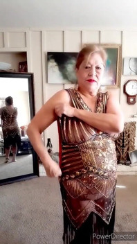 Dance Striptiz 71-letnia latynoska z owłosioną cipką