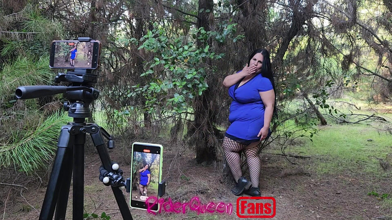 Riderqueen BBW Step Mom Latina Ebony: Riderqueen în aer liber: Videoclipuri pentru fani în aer liber