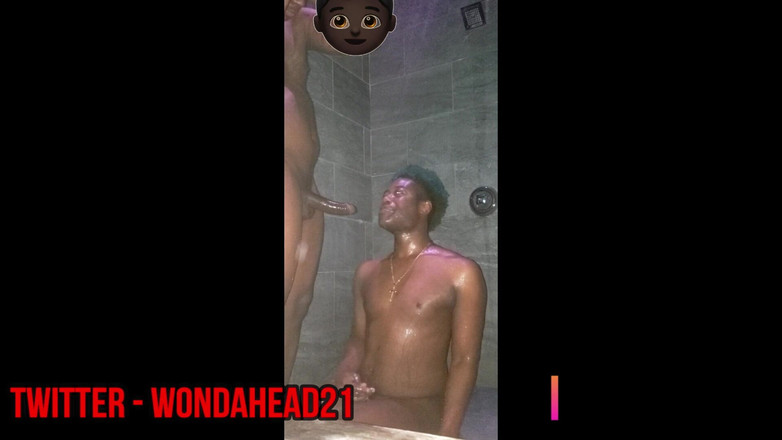 Wondahead21: "must See" Houston Gay Spa - Hot Shower Scene!!