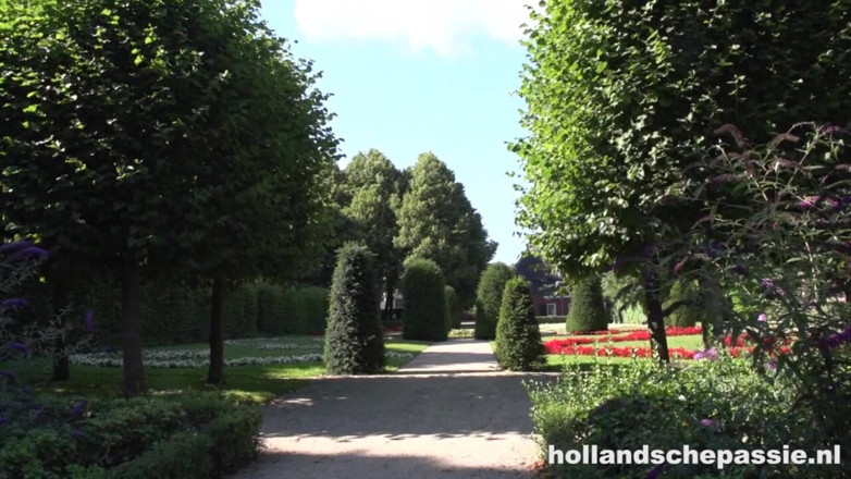 Hollandsche Passie: Esmee Is Fucked in Public