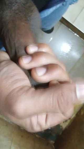 VKBR000182230809: Sám doma