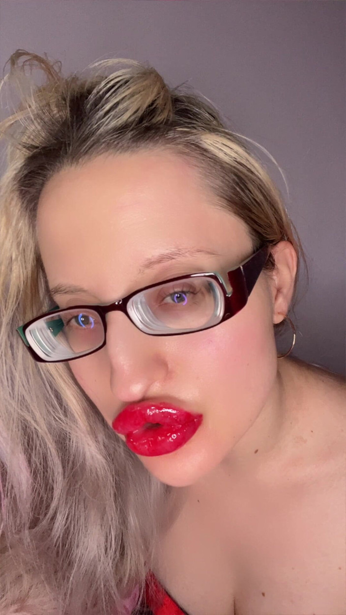 FinDom Goaldigger: Story why I do not wear my new thick big...