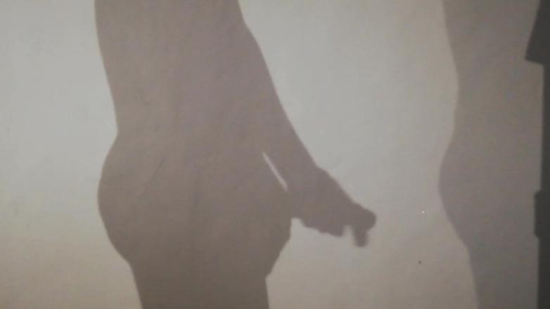 TheeeJonnyBravo: La mia ombra ti accende?