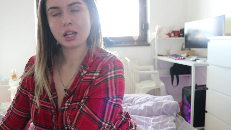 NipsAndStrips: Naked Farting JOI