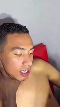 Boy Fucking Mulatto Willingly on the Sofa