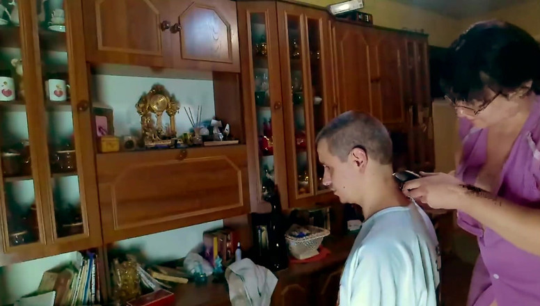 SchoolPrincess: No me gustó el corte de pelo, estoy trabajando en...