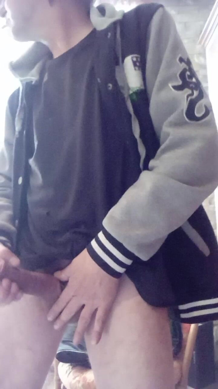 Mcobraxxl: 창가 앞의 고도화