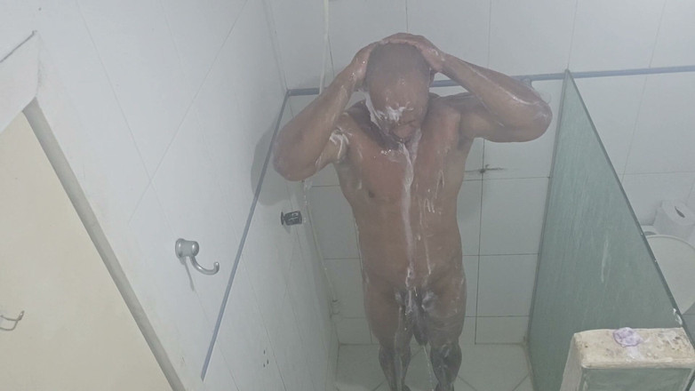Alex Big: Naughty Bath with Me