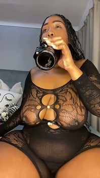 BBW Striptease & Analplay