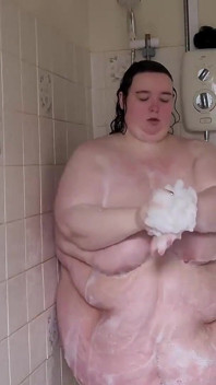 Sensual Shower with This Big Fat Body