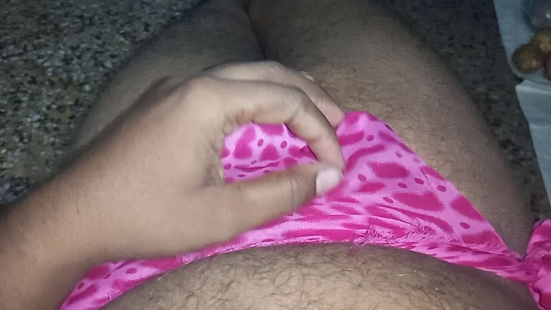 Hungry cliff: Desi čůrák