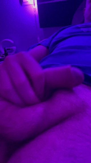 The newhere: Warm up. Getting Hard