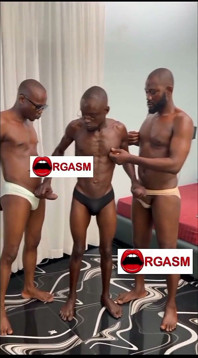 Seks foursome bareng ayah dan tetangganya sendiri