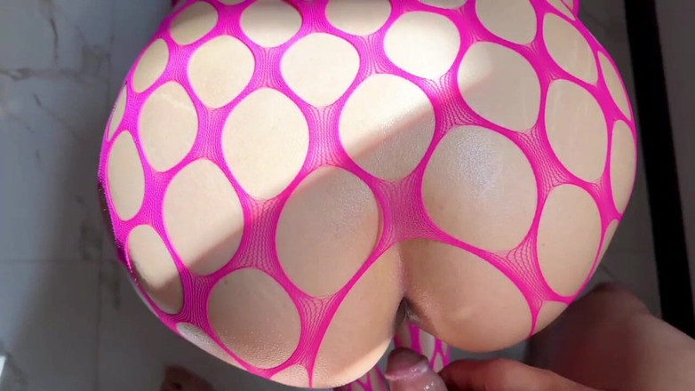 Nadia the big ass moroccan: La figa rosa gode di una relazione intima tra culo...