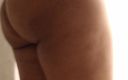 Karmico: Mia moglie paffuta incinta mostra il suo perizoma