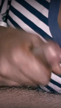 Diya xxx nyepong kontol pacarnya
