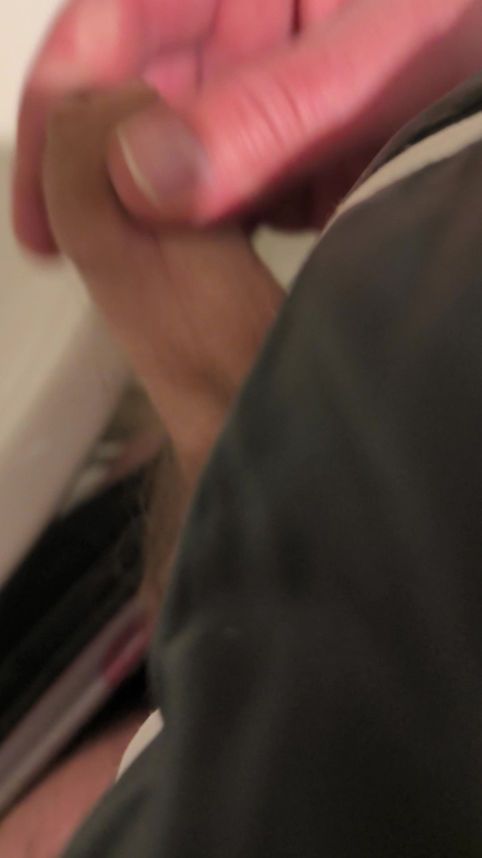 Uglydick: Wixx xấu xí trong phòng lưu trữ