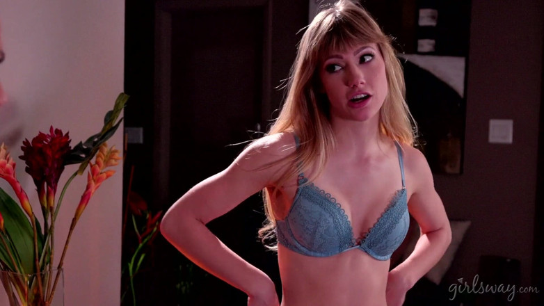 Girlsway: GIRLSWAY - Příběhy nevlastní sestry: Bait &amp; Switch