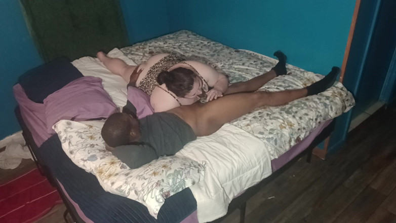 Sloppylynn: Divertente scopata con un grosso lungo cazzone nero