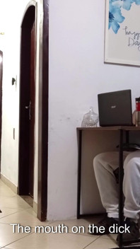 Istri nakal ini dientot sama pria pengantar barang saat suaminya lagi kerja di kantor