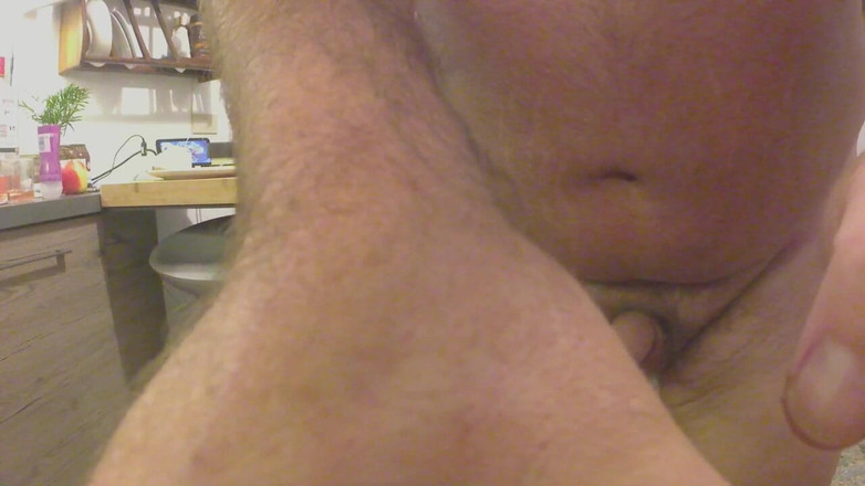 GiantDildoLover: Halloweenkväll med mina dildos! Förstör mitt rövhål med mina enorma...