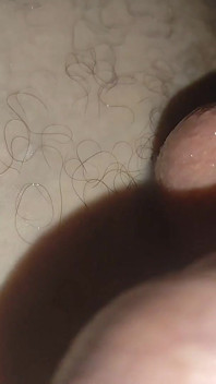 극도의 압력을 받고 정액을 폭발하는 자지!!