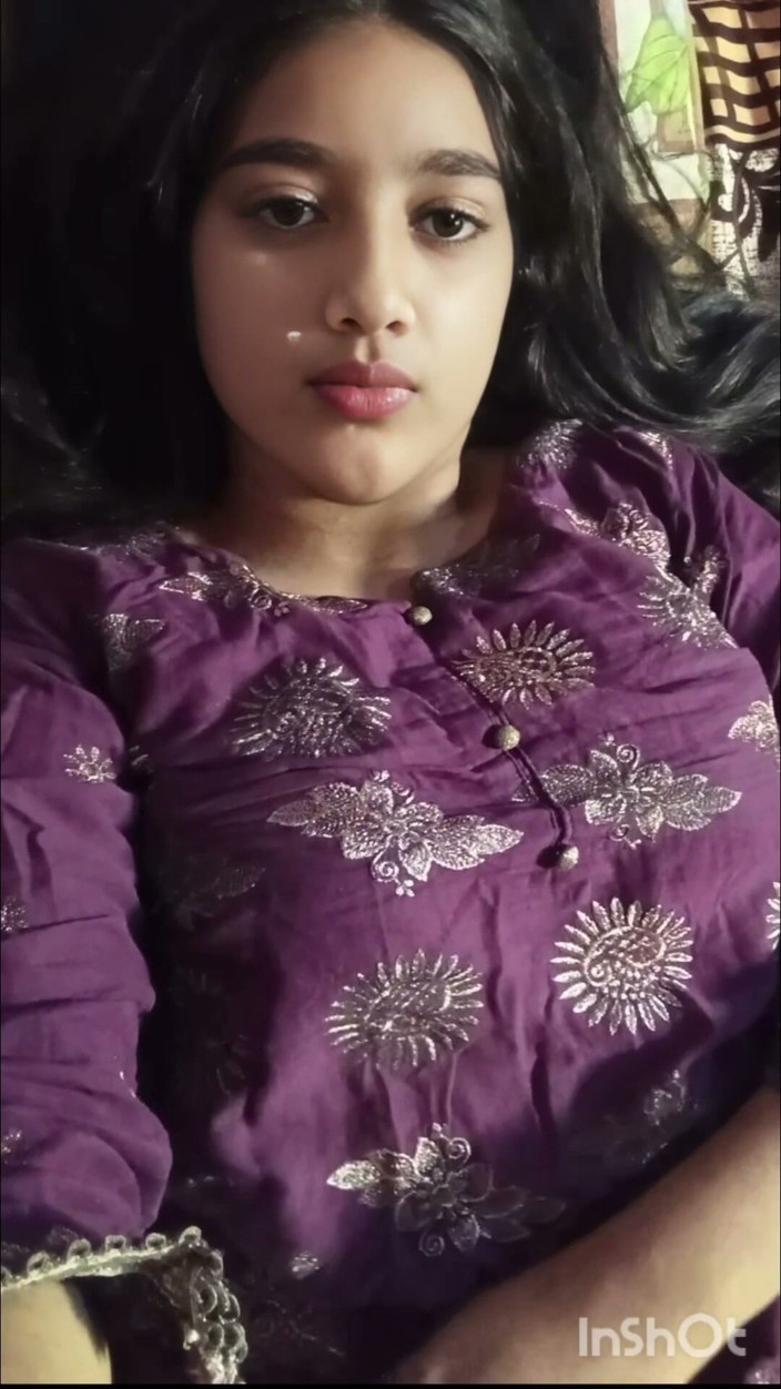 Naughty_Sana: Rasha seksi menunjukkan puting buah dada dan pepek panas
