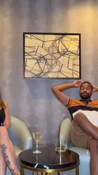 Mrflourish podcast 'una aventura nocturna' invitadas Lady Lorreign y Darren Blaze