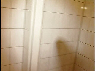 POV Orgasms: 자지를 빨고 도기 스타일에 따먹히는 아마추어 갈색 머리 십대