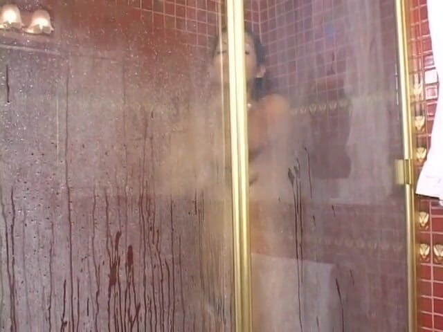 A Lesbian World: Zwei süße lesben ficken in der dusche