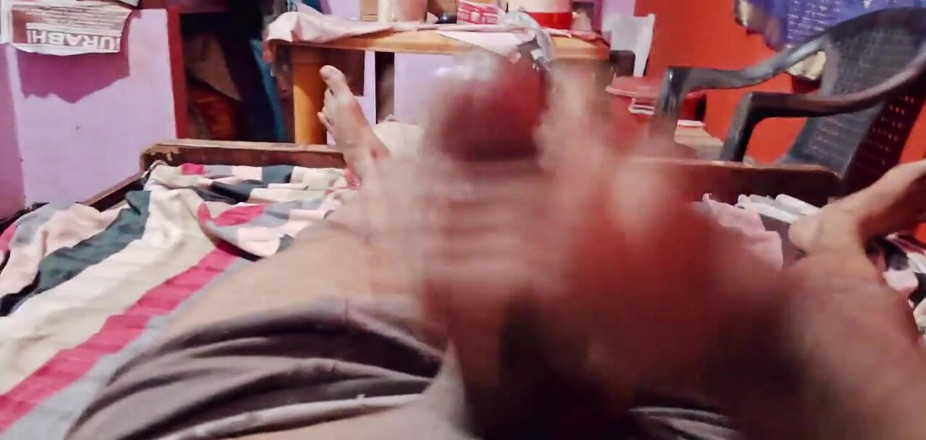 darksiders_eyes_love: Amateur solo pik strelen sessie in bed papa lul amateur...