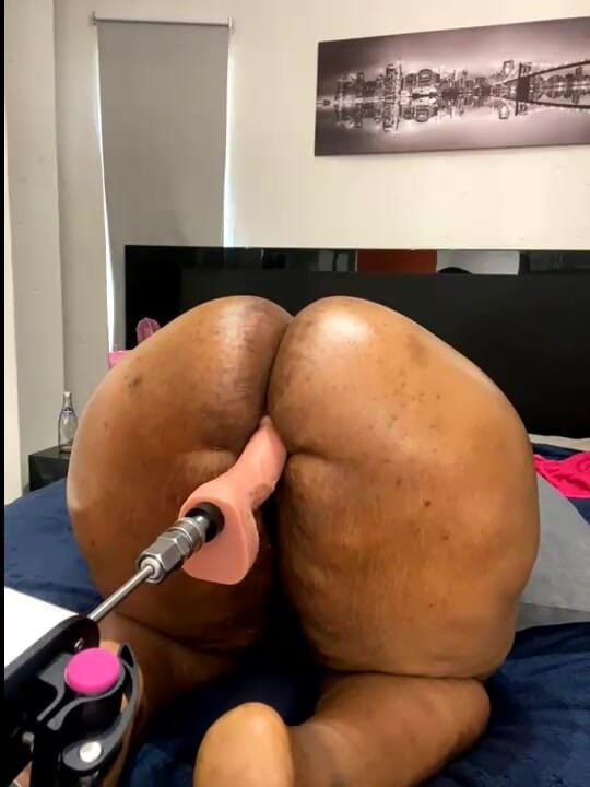 Big black clapping booties: Son derece harika, bölüm 1060