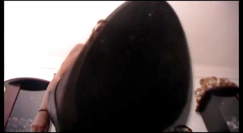 Foot Girls: Nutí tě lízat jí prsty na nohou