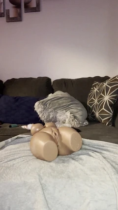 मिशनरी शैली में मेरे नए खिलौने से नरक की चुदाई