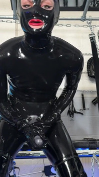 Mistressae's JOI: Deepthroat, Fisting, Spit och Piss Play Training