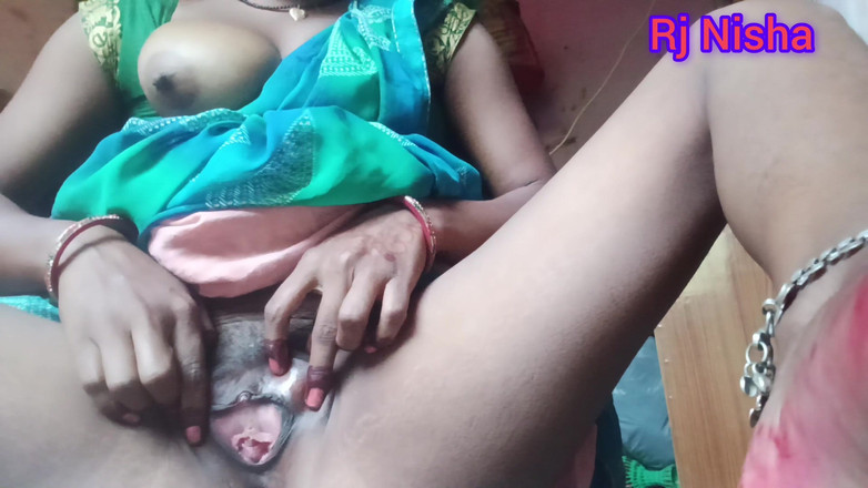RJ NISHA: Người phụ nữ Ấn Độ 20 tuổi Rj Nisha thủ dâm bằng hai...