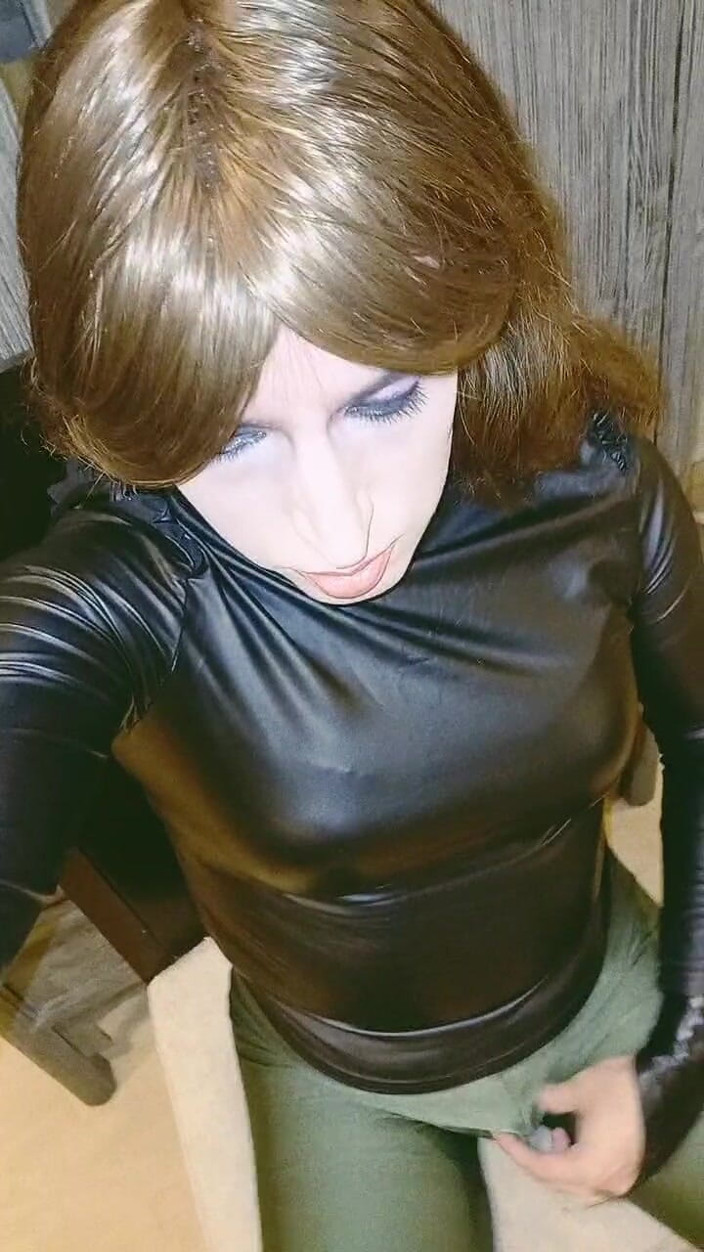 Tammy sissy slave: Masturbando-se de Leggings