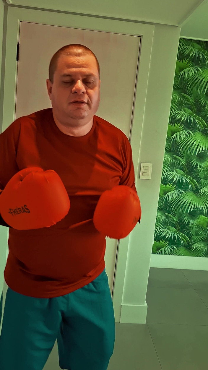 Punchbagplz: (без vi0lence) Бой и тайный ход в сауне в видео от heavyhitterboxer