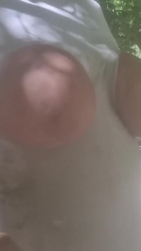 Julie Cunningham - curvă Cut Top Sari cu țâțe uriașe la picnic pov selfie stick